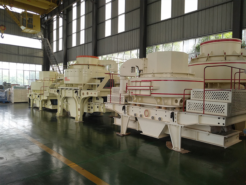 淺談移動式破碎機(jī)的特點(diǎn)有哪些?(圖2) 移動式破碎機(jī)